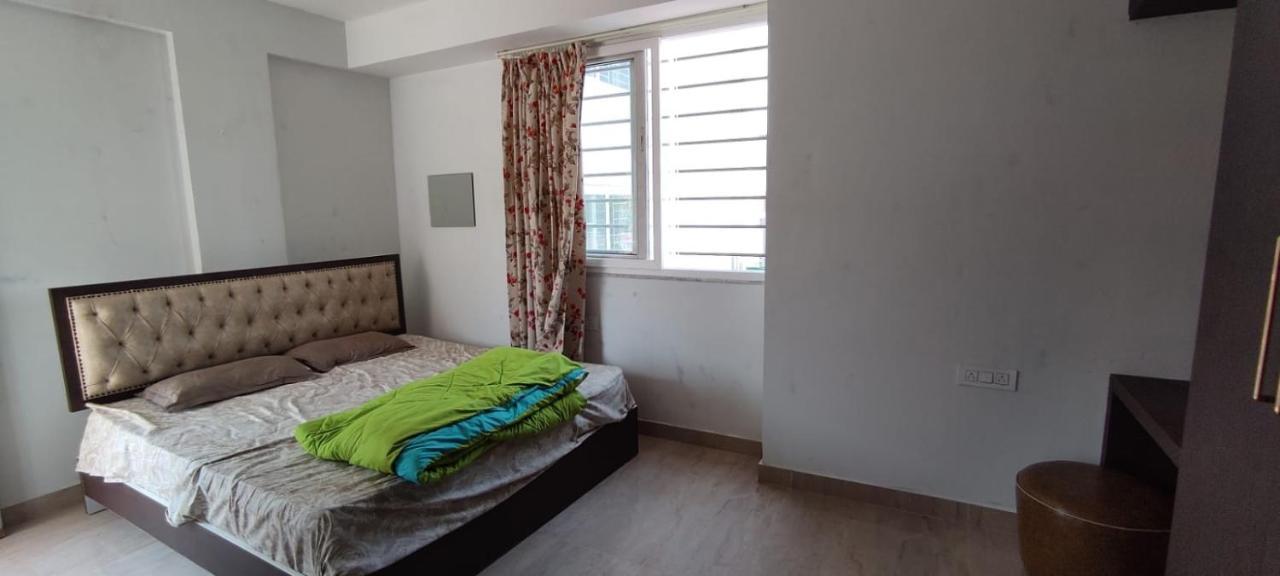 Rvr Abode -Private Rooms Бангалор Екстериор снимка