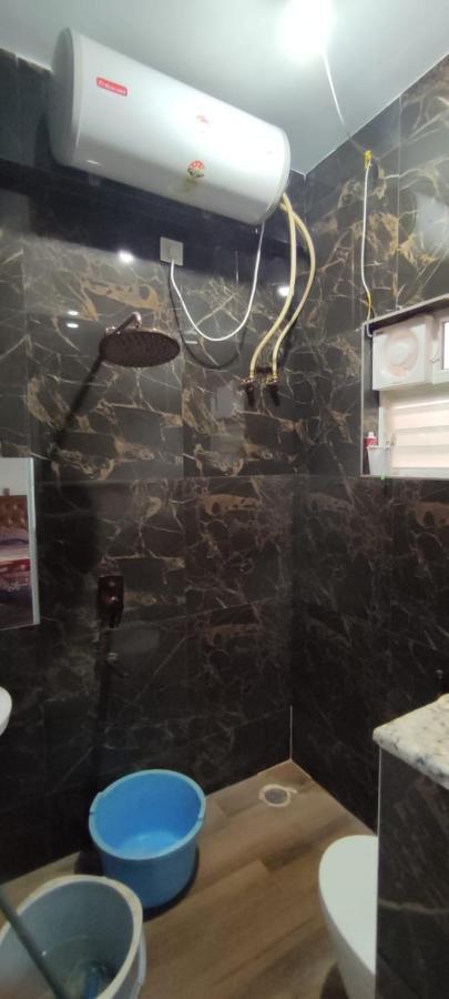 Rvr Abode -Private Rooms Бангалор Екстериор снимка