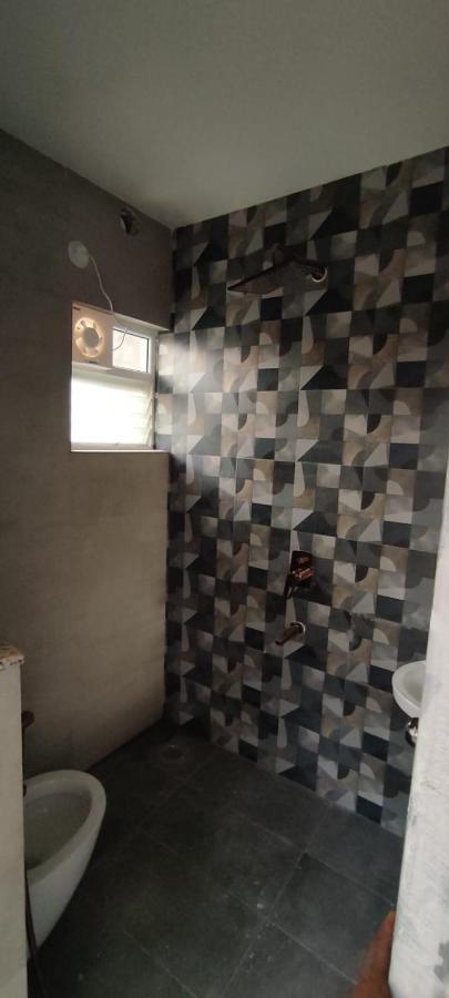 Rvr Abode -Private Rooms Бангалор Екстериор снимка